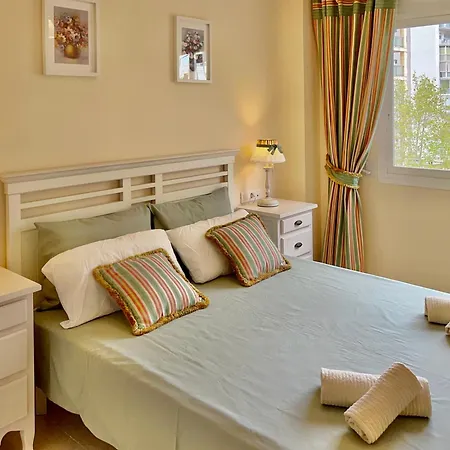 Cerca Del Mar Y Del Penon De Ifach * Calp