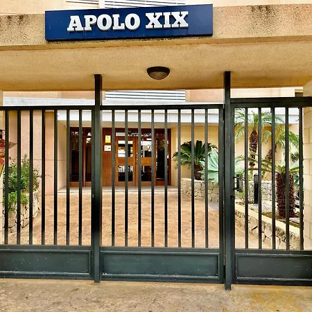 Cerca Del Mar Y Del Penon De Ifach